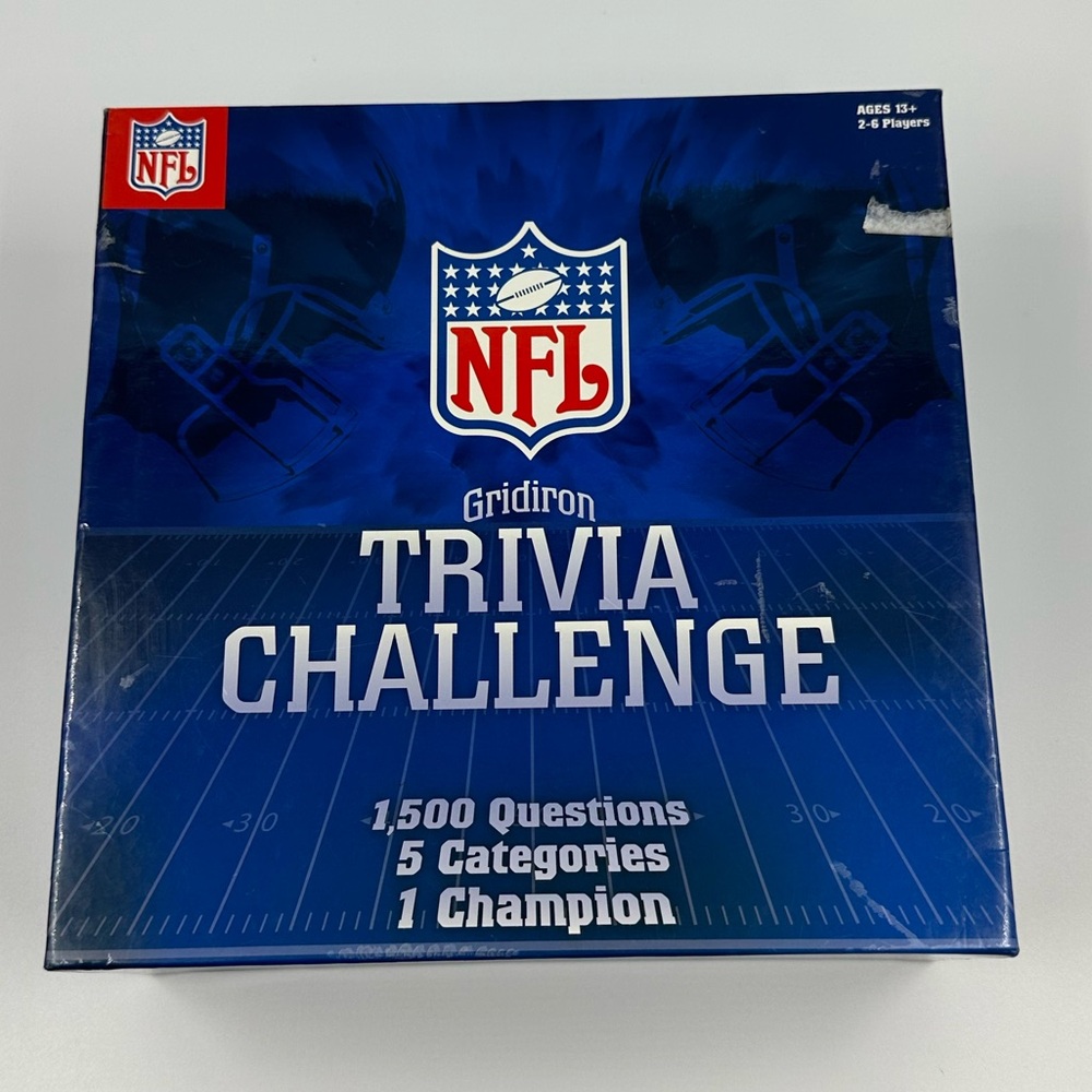 Vintage 2006 NFL Gridiron Trivia Challenge Football Board Game Used